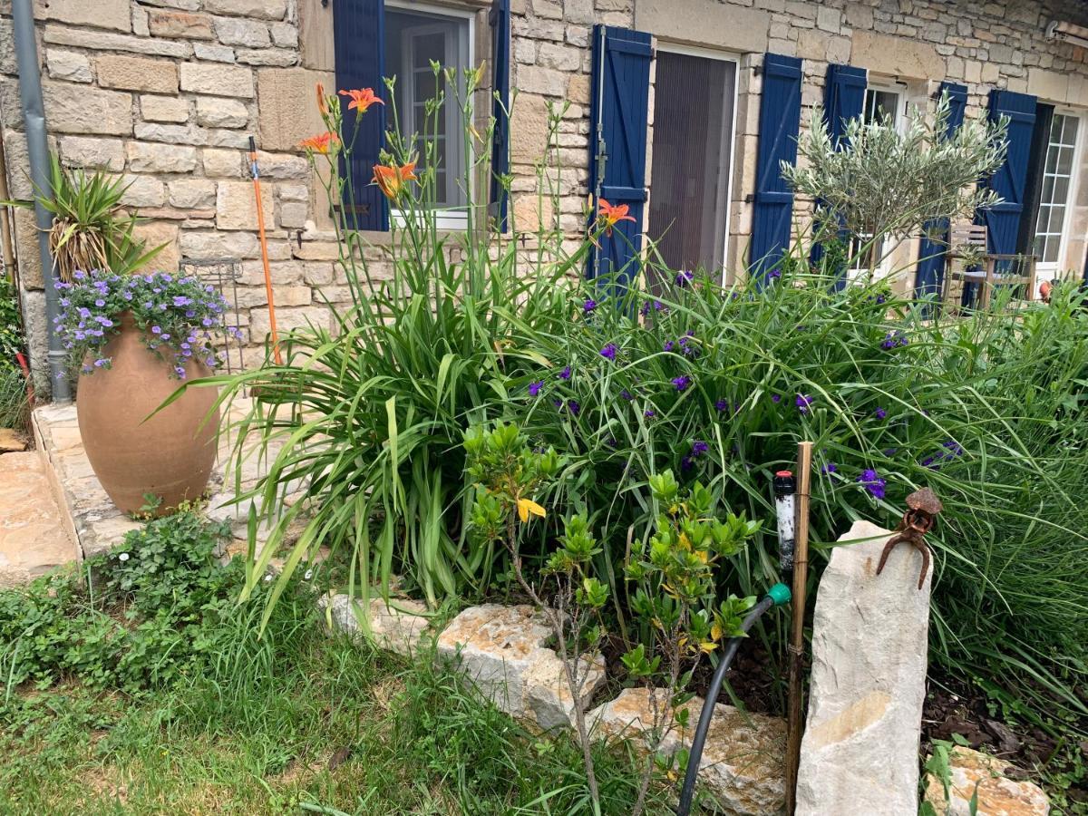 Gite La Longere Bleue Caylus Exteriör bild
